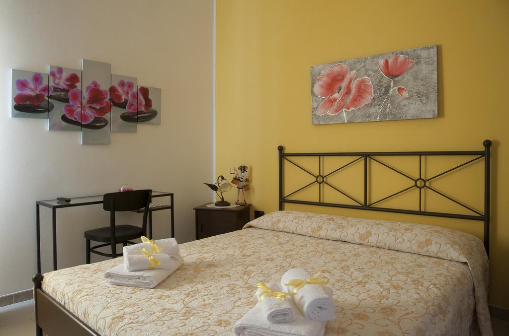 Mamma Lucia Bed & Breakfast Manduria Bagian luar foto